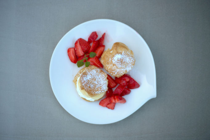 Mädchenvöllerei Pi mal Butter Foodblog Saarland Saarlouis Windbeutel Vanillecreme Erdbeeren