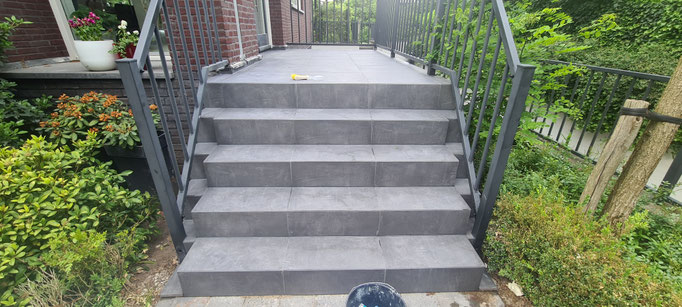 BTK Tegelzetters Venlo - trap en bordes te Venlo