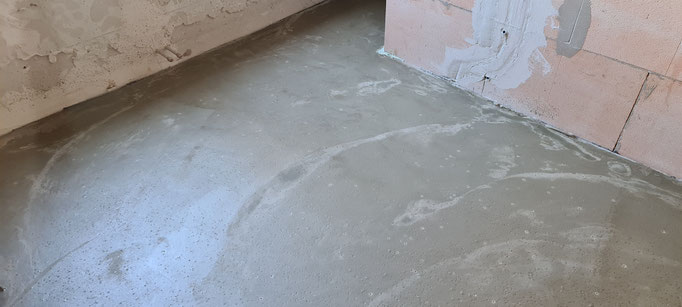 BTK Tegelzetters Venlo - cementdekvloer smeren - badkamer te Simpelveld
