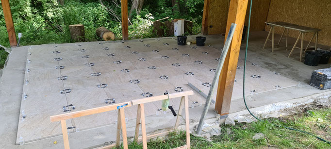 BTK Tegelzetters Venlo - aanleg overdekt terras te Wijnandsrade - tegelwerk standaard uitgevoerd in verstek - keramische tegels 60x60x2 cm