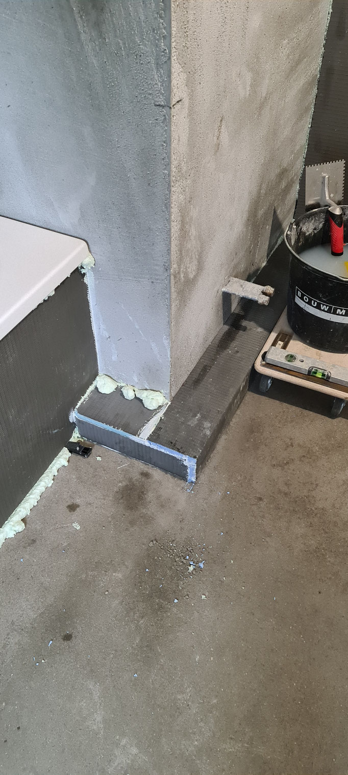BTK Tegelzetters Venlo - renovatie badkamer te Herkenbosch - metselwerk