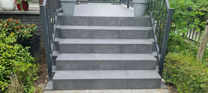 BTK Tegelzetters Venlo - trap en bordes te Venlo