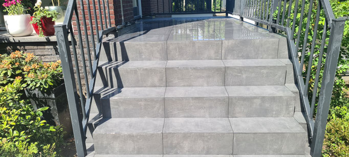 BTK Tegelzetters Venlo - trap en bordes te Venlo