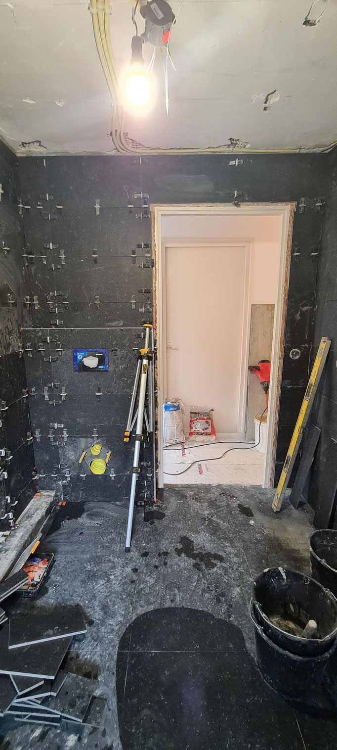 BTK Tegelzetters Venlo - renovatie badkamer te Herkenbosch - tegelwerk