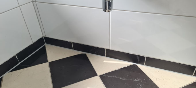 BTK Tegelzetters Venlo - kitwerk vervangen badkamer te Roermond