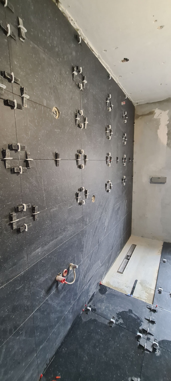BTK Tegelzetters Venlo - renovatie badkamer te Herkenbosch - tegelzetten