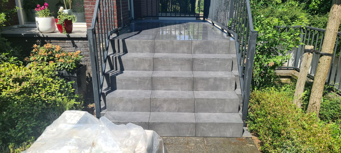 BTK Tegelzetters Venlo - trap en bordes te Venlo