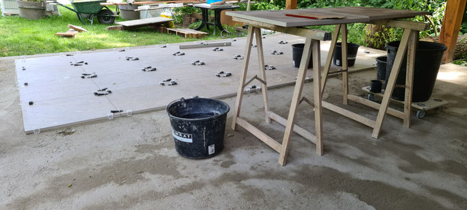 BTK Tegelzetters Venlo - aanleg overdekt terras te Wijnandsrade - tegelwerk standaard uitgevoerd in verstek - keramische tegels 60x60x2 cm
