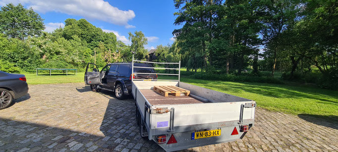 BTK Tegelzetters Venlo - aanleg overdekt terras te Wijnandsrade - tegelwerk standaard uitgevoerd in verstek - keramische tegels 60x60x2 cm