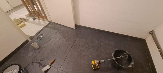 BTK Tegelzetters Venlo - nieuwe tegelvloer te Kessel