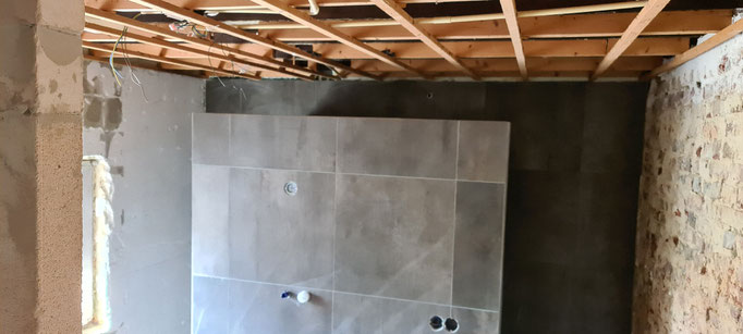 BTK Tegelzetters Venlo - kitwerk - badkamer te Simpelveld