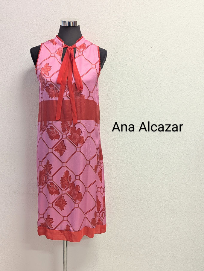 Ana ALcazar Größe 42
