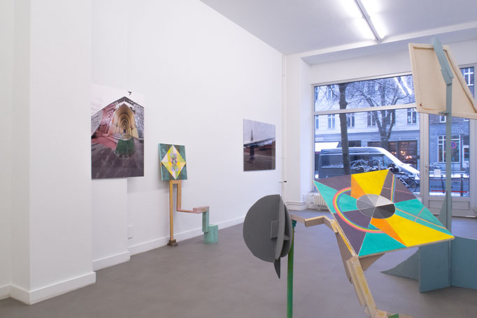 Ausstellungsansicht "seit wir letztens über zukunft sprachen" – Juliane Duda und Hanna-Mari Blencke, 6.11.2021 – 20.01.2022. Axel Obiger, Berlin