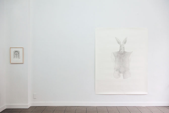 Carolin Schneider · „Living Sculptures“ Frankenstein, 2016 | Carolin Schneider · „Felle“ großer Hase, 2013