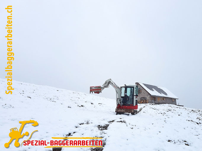 Spezialbaggerarbeit Adrian Krieg  Telefon 079 586 32 47 Gebirgsbau Bergbau alpiner Bau Hangsicherung Felsabbau Seilbahnfundamentbau Schneekanonenfundament Mastfundament Strasse Weg