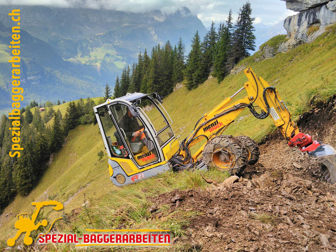 Spezialbaggerarbeiten Adrian Krieg  Telefon 079 586 32 47 Gebirgsbau Bergbau alpiner Bau Hangsicherung Felsabbau Seilbahnfundamentbau Schneekanonenfundament Mastfundament Strasse Weg