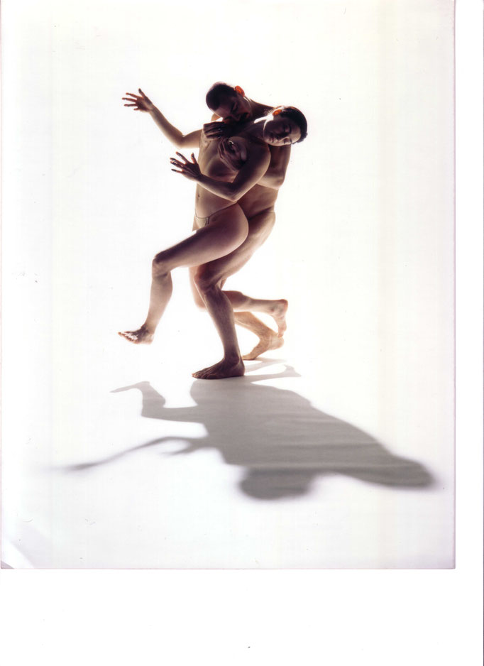 photo : Michael Slobodian | dancers : Louis Gervais, Mathilde Monnard