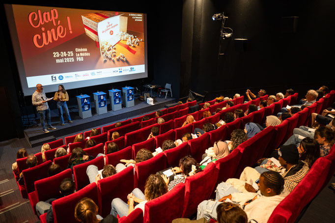 CLAP CINÉ Festival des jeunes cinéastes des Pyrénées-Atlantiques organisé par la Cumamovi & le cinéma Le Méliès de Pau   Création des identités visuelles du festival depuis sa création.    Réalisations graphiques des affiches, programmes et de l'ensemb
