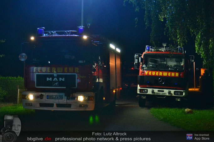 Kameraden der Feuerwehr Bernburg leisten technische Hilfe