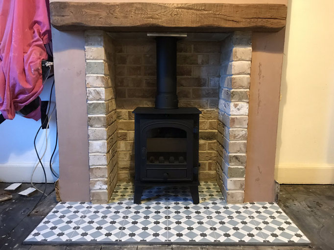 London Weathered Yellow Fireplace Chamber with Side Returns