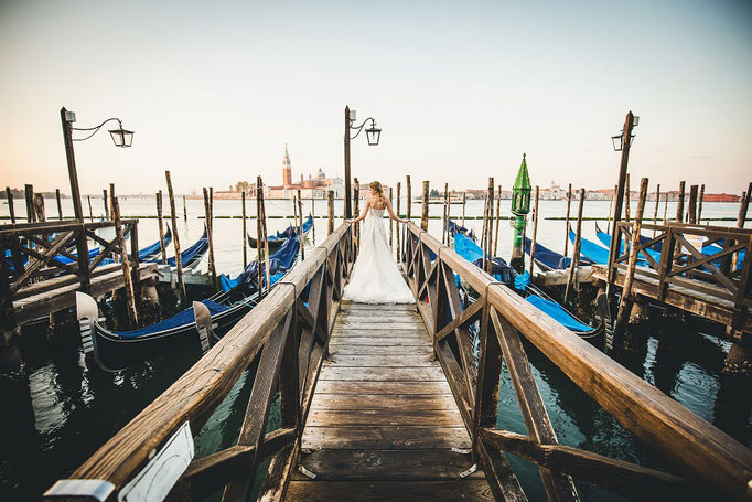 Venice-Elopement-Photo-Shoot