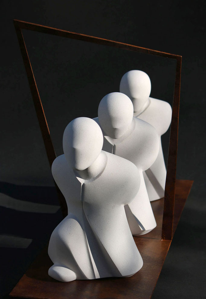 "Les errants" - sculpture en pierre de Lens et métal - 50x80x31 cm