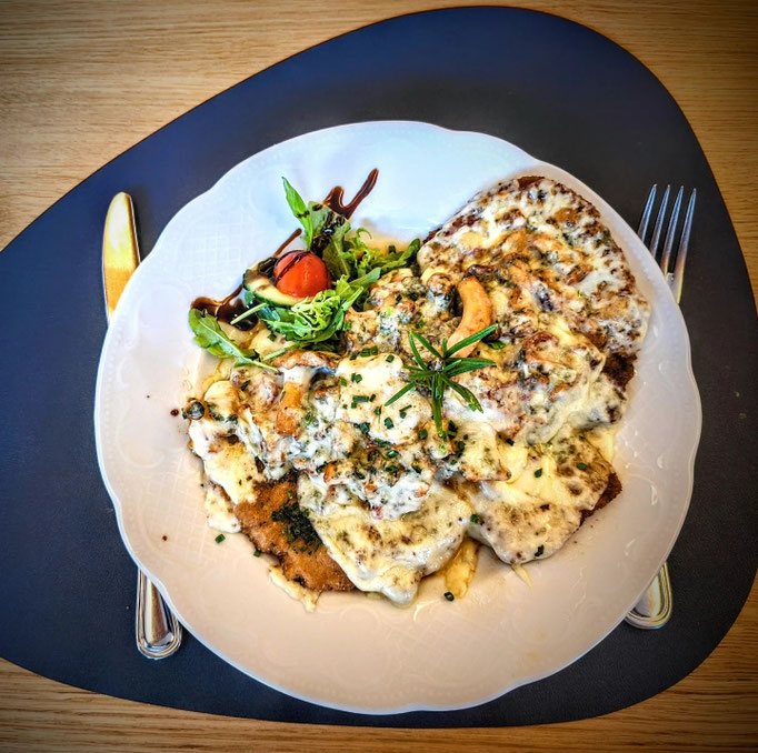 Überbackenes Schnitzel