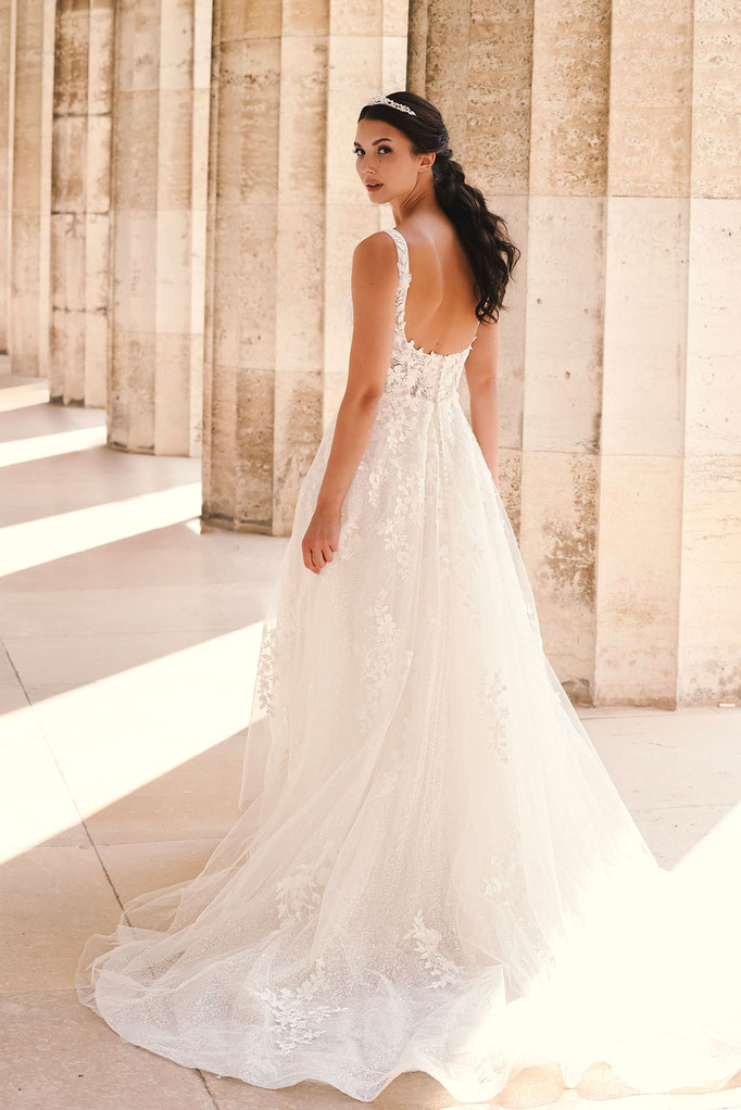 Brautkleid Cecilia aus der Emmerling Amo & Luv Kollektion