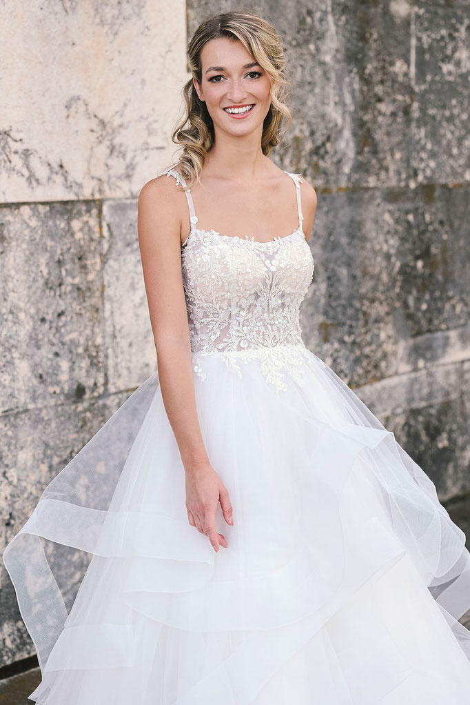 Brautkleid Charlie aus der Amo & Luv Kollektion 2026