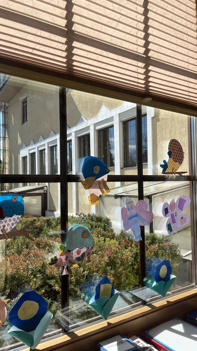 Basteln im Autismus Zentrum.