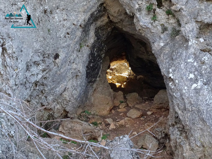 Cueva por el Caballo de la Zarza