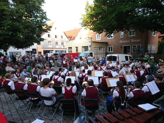 Standkonzert Kapellenplatz