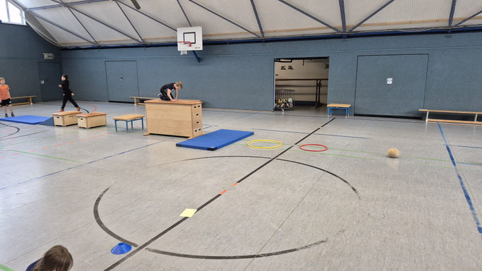 Lustige Sportspiele zum Rosenmontag