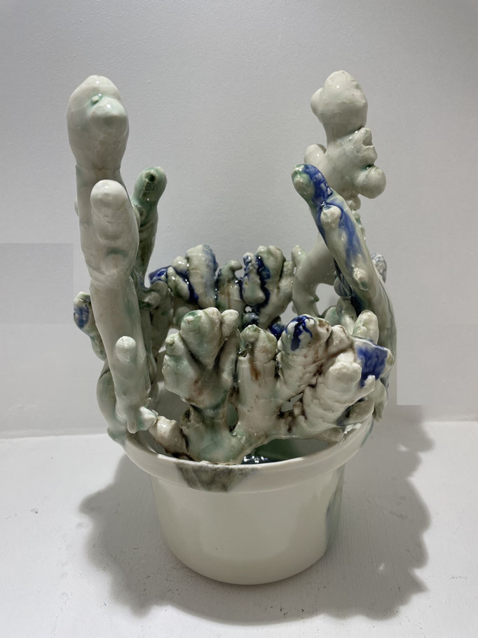 Emmanuelle Esmiol, vase gingembre, porcelaine émaillée, pièce unique, Biot, Vallauris