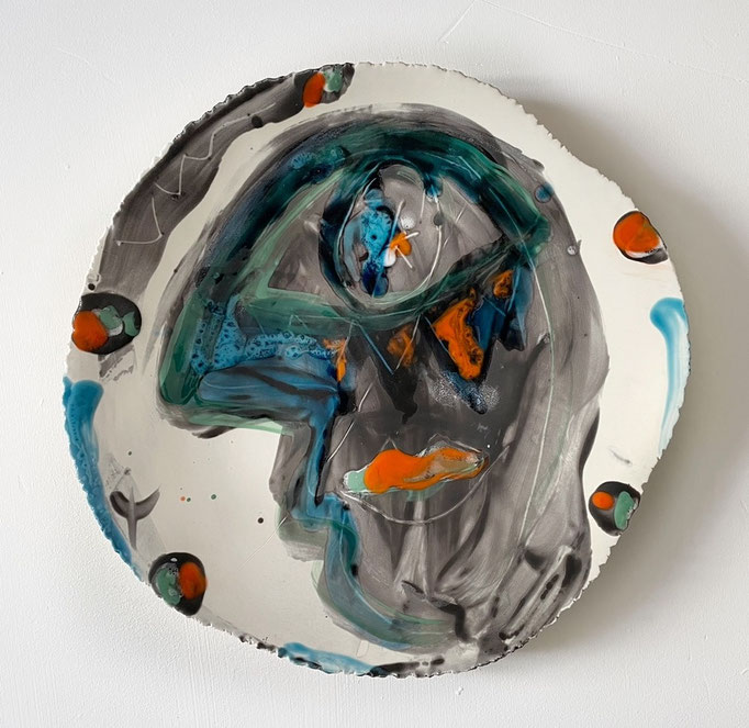 Erick Ifergan, assiette d'artiste. Galerie d'art Biot village. Galerie Gabel