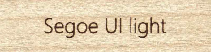 Gravur in Schriftart Segoe UI light