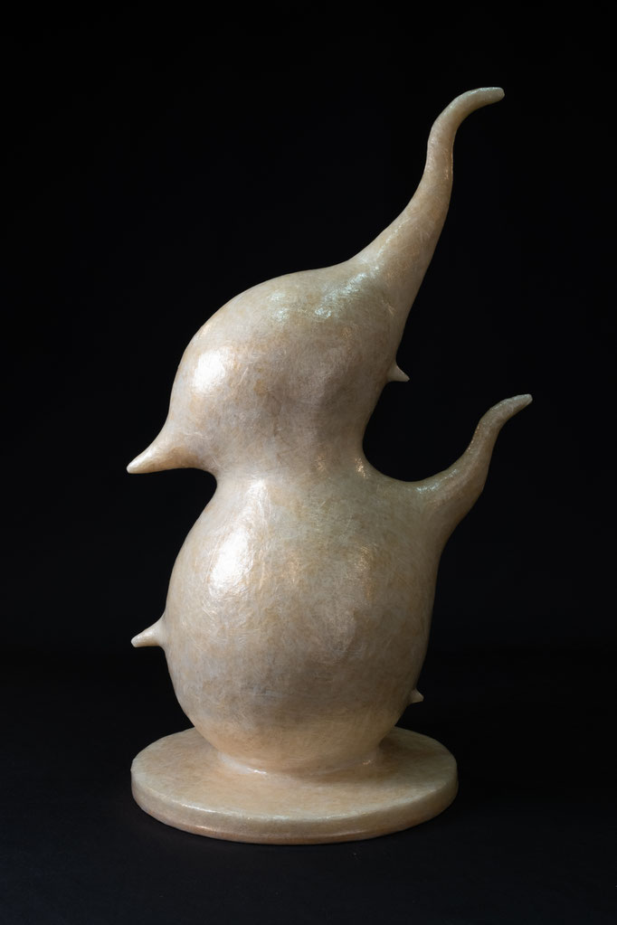 ローリング スカルプチャー.31 / 2022年制作 / セロテープ® / 36×64×30cm