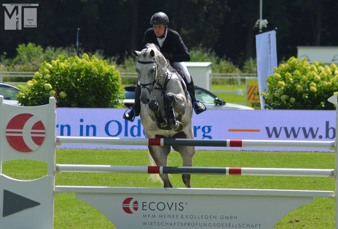 MASSIMO DE BOECK, High Fly   Reiten, Oldenburger-Landesturnier, FOTO:MiO Made in Oldenburg®, www.miofoto.de