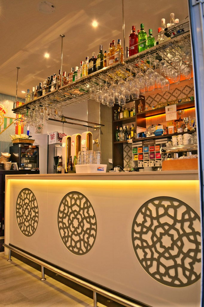 barras de bar  BARRA DE SILESTONE Y PANEL COMPOSITE