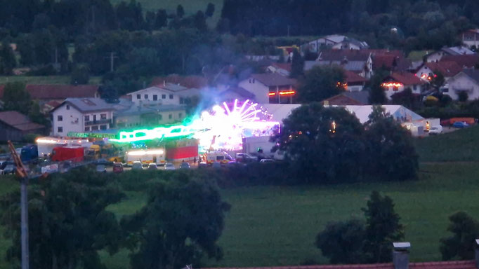 Ende Juni findet immer vier Tage lang das Guntherfest in Rinchnach statt. Hier der Ausblick von der Terrasse