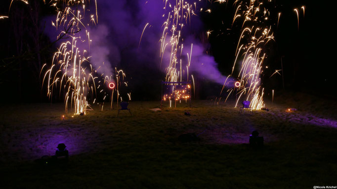 NKO Feuerwerke - Pyrotechnische Flammen- und Lichtershow René