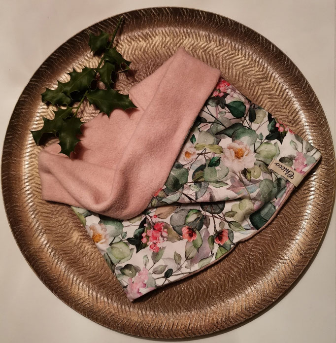 Loopschal im Blumenmuster mit rosa Fleece gefüttert 