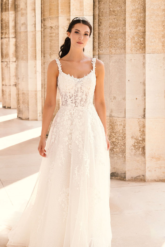 Brautkleid Cecilia aus der Amo & Luv Emmerling Kollektion 2026