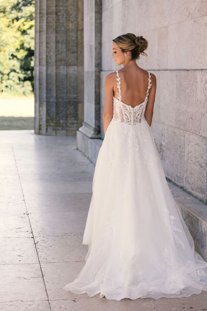 Brautkleid Cordula aus der Emmerling Amo & Luv Kollektion 2026