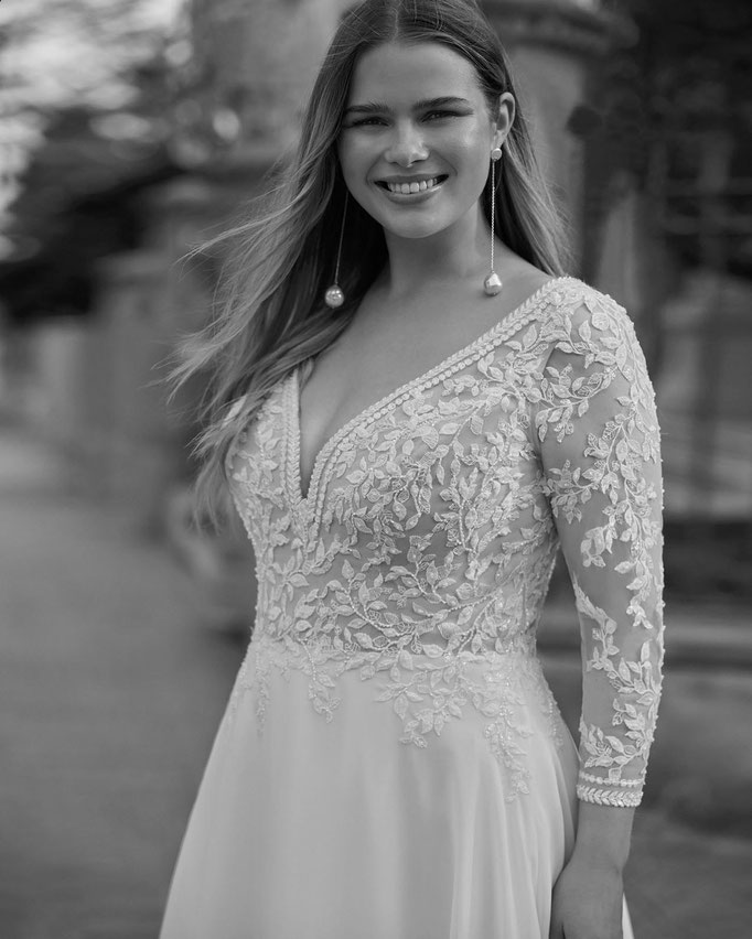 Günstiges Brautkleid Felice aus der Martha Blanc Kollektion der Rosa Clará Group