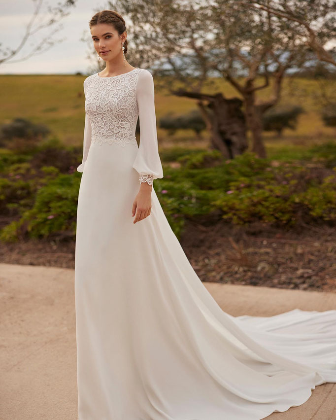 Günstiges Brautkleid Diona von Rosa Clará Boheme