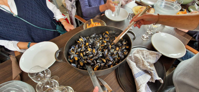 Les succulentes moules bouchots élevées sur place