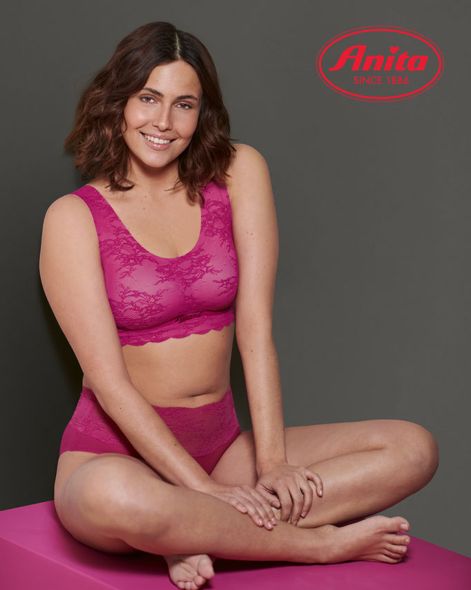 Anita - Essential Lace