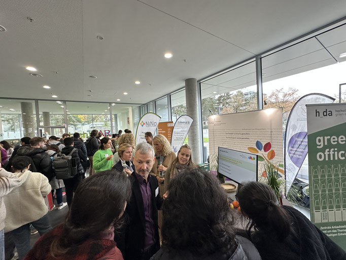 Die EHD, das IZGS und das Spinn-Off NiNo beim Tag der Nachhaltigkeit an der Hochschule Darmstadt.| Foto: IZGS