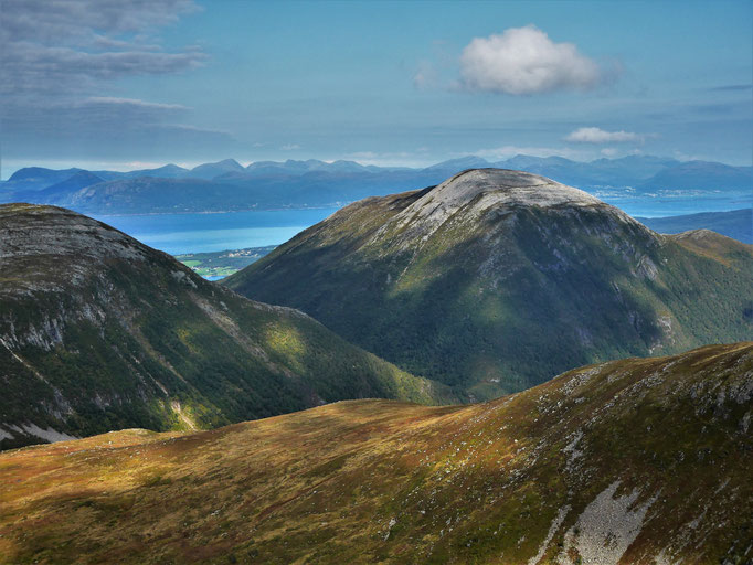 Blick vom Frostadtinden über den Moldefjord